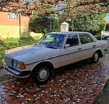 Mercedes W123 200E
