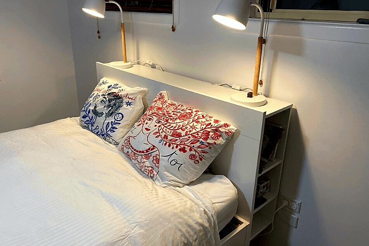 Cabeceira cama com arrumação 140cm IKEA
