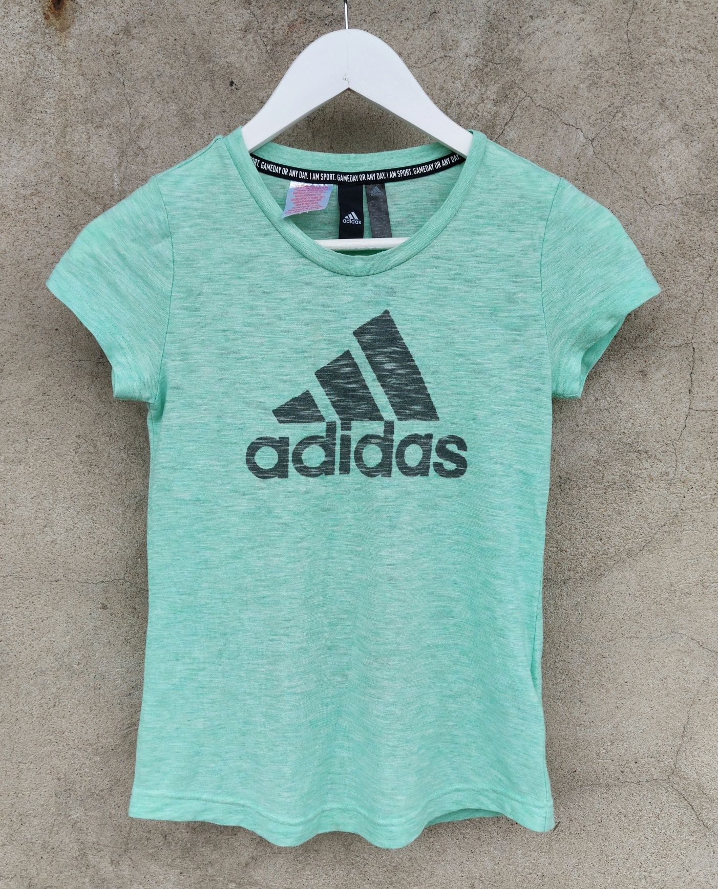 T-shirt Adidas rozm. M - nowy