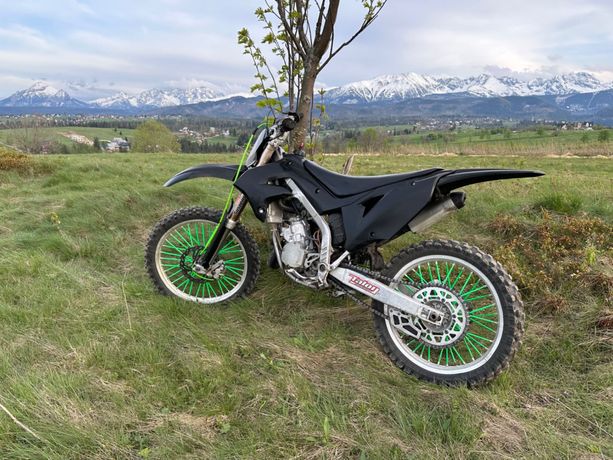 Kawasaki kx 125.