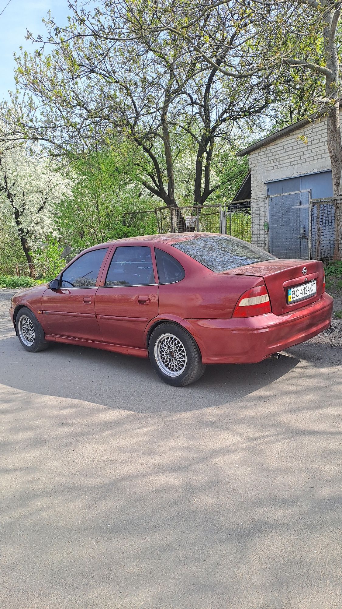 Opel Vectra B  2.0 газ бензин 1850$