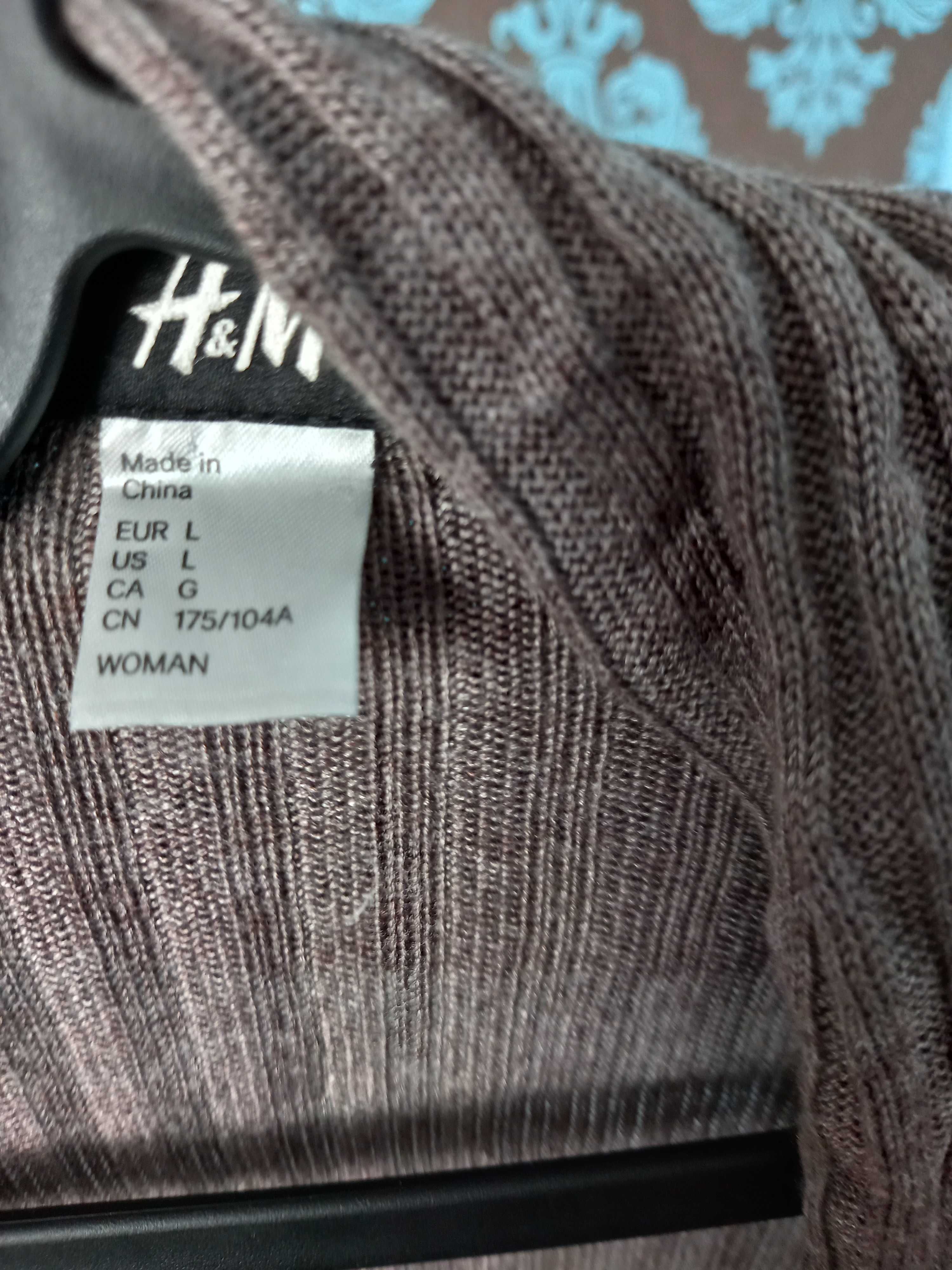 Sweterek narzutka marki H&M 40