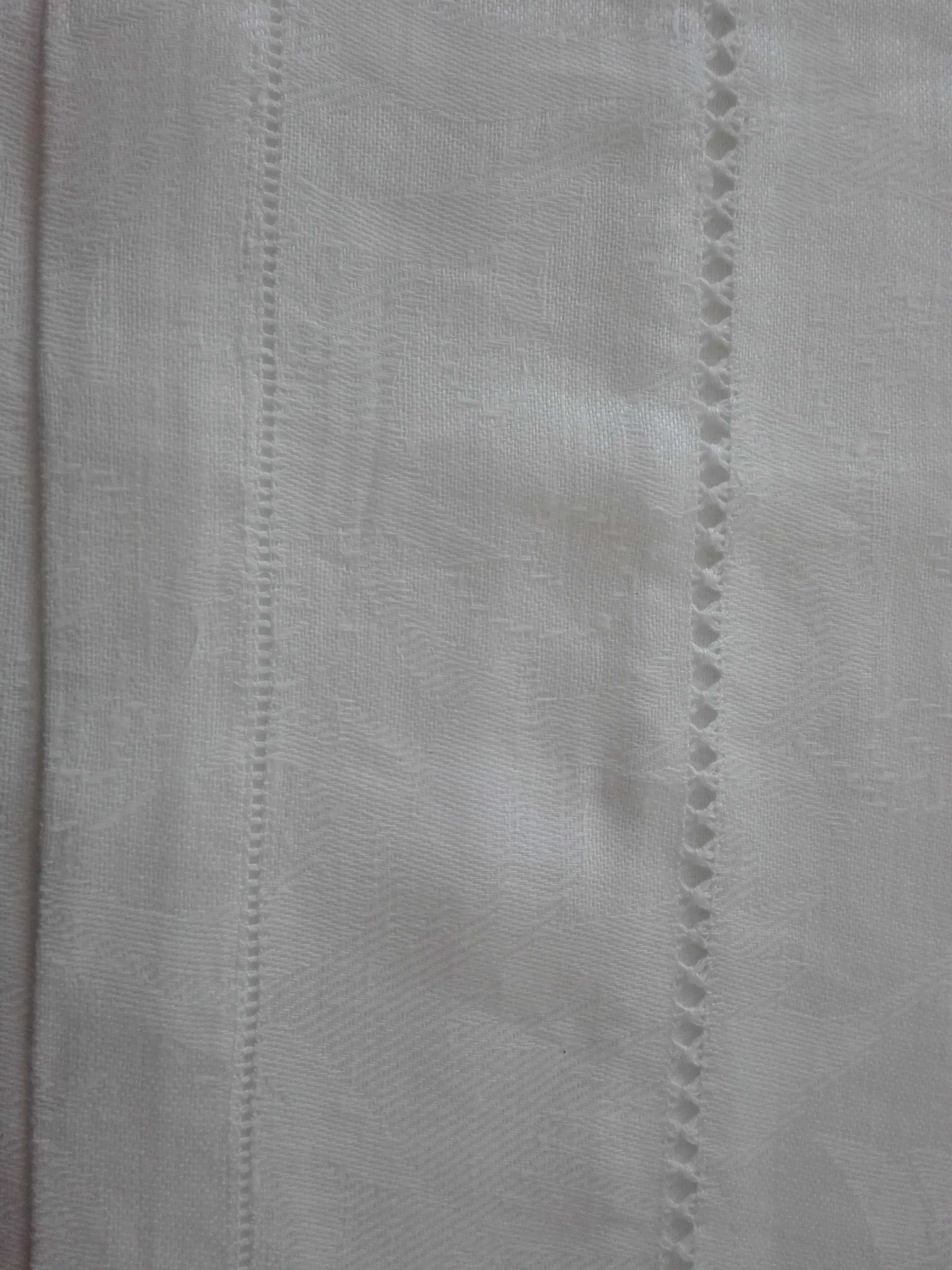 toalhas de mesa Brancas com ajoures, meio linho, Jacquard