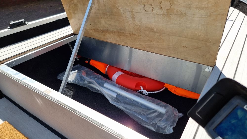 Łódka aluminiowa typu bassboat