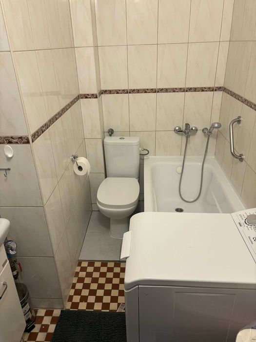 2 pokoje, oddzielna kuchnia, centrum Rumi