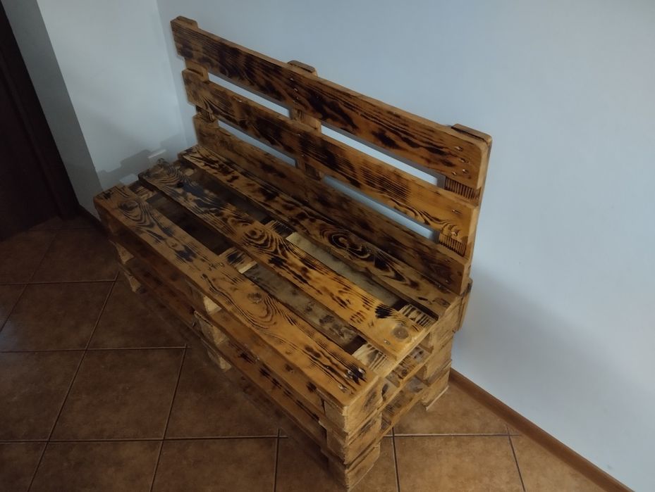 Ławeczka Ławka z palet z oparciem meble z palety