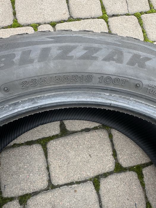 Bridgestone Blizzak 235 55 18  Б/У