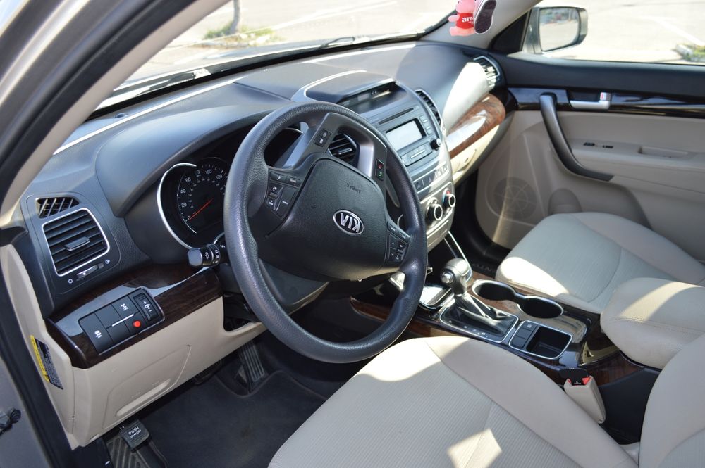 Kia Sorento LX 2014