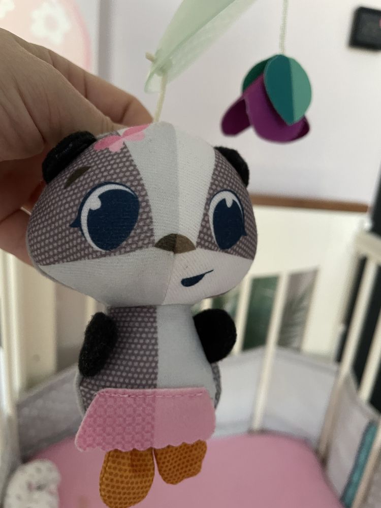 Dwie karuzelki tiny love forest stan idealny dla blizniaczek