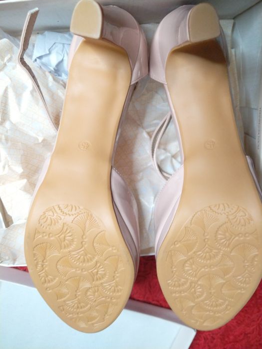 Czółenka Szpilki Rozmiar 45 Pudrowy Róż Lakier