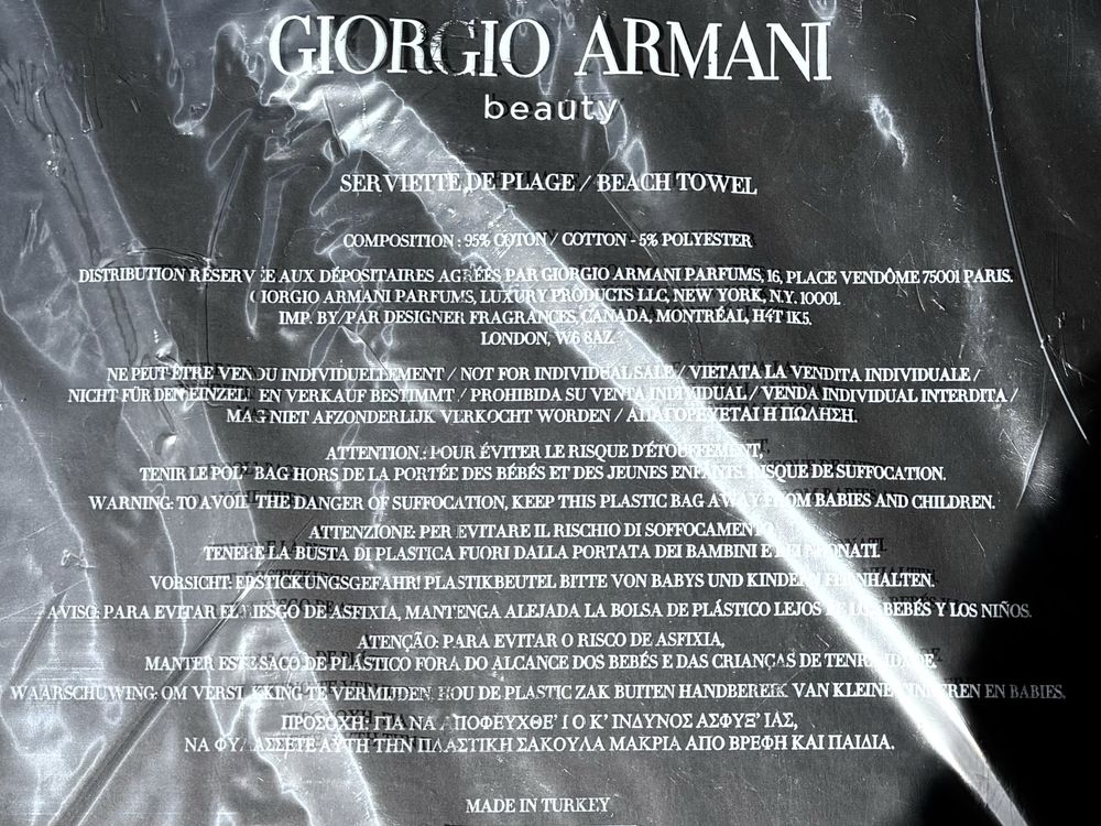 Toalha de Praia Giorgio Armani nova em caixa