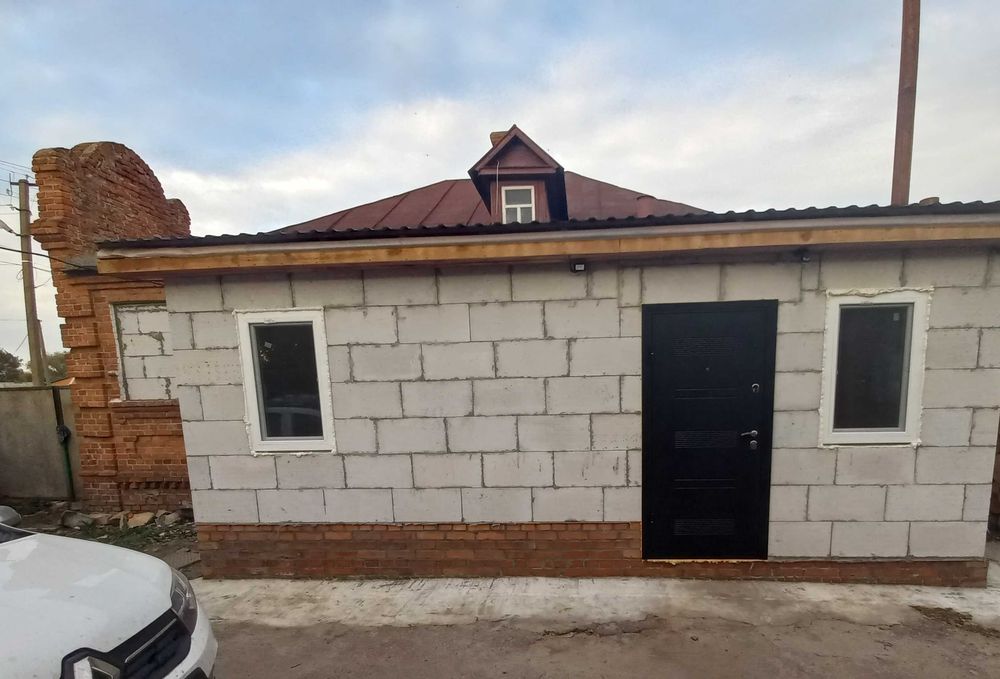 Продам будинок смт. Степанівка з земельною ділянкою 0,25 га