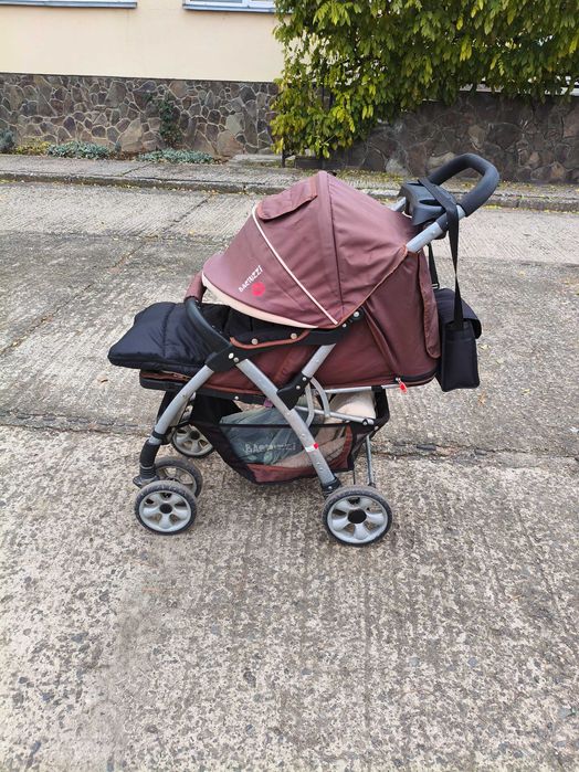 Дитячий візочок прогулка