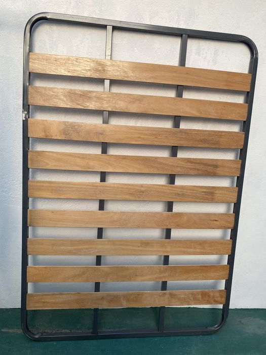 Estrado para cama de casal