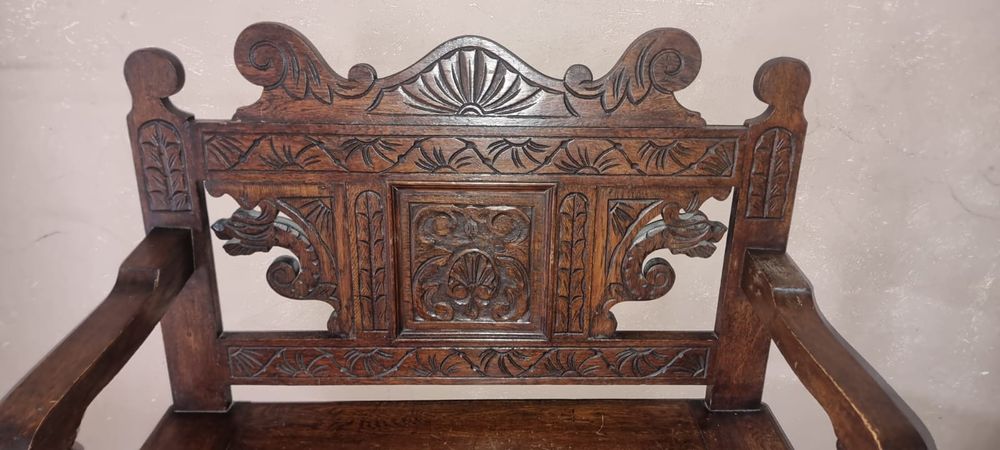 Antyczna skrzynia dębowa