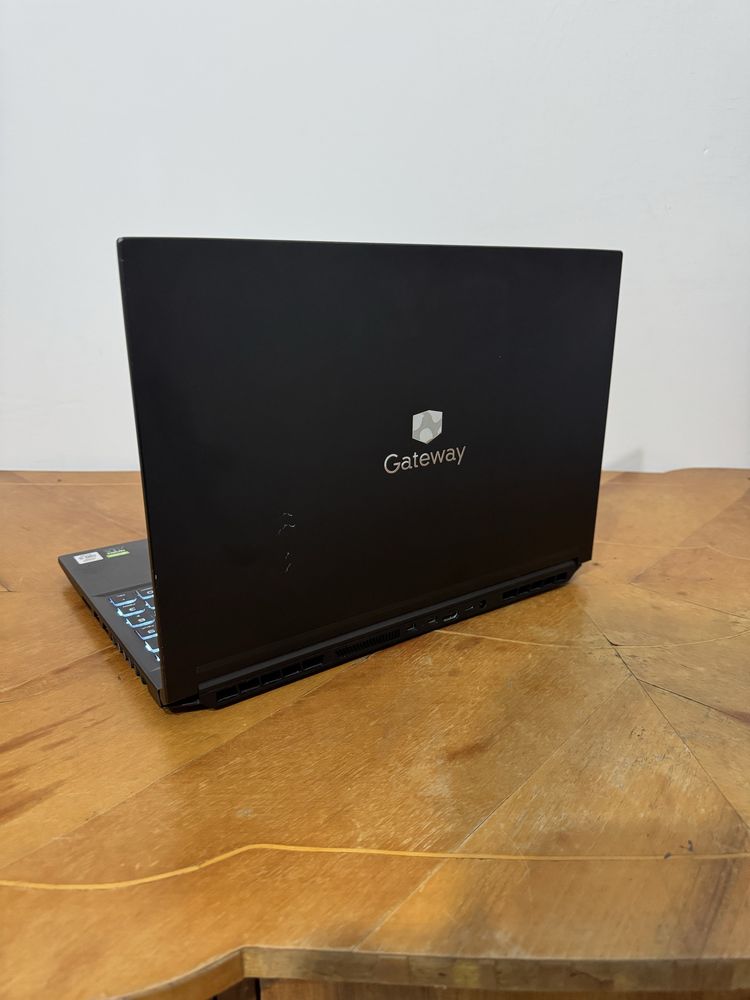 Ігровий ноутбук gateway rtx2060