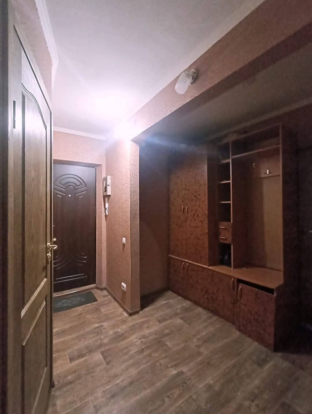 3х к.кв. з ремонтом меблі і техніка продаж