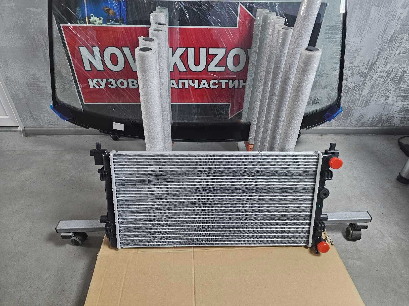 Капот  Skoda Fabia Шкода Фабия с 14-18