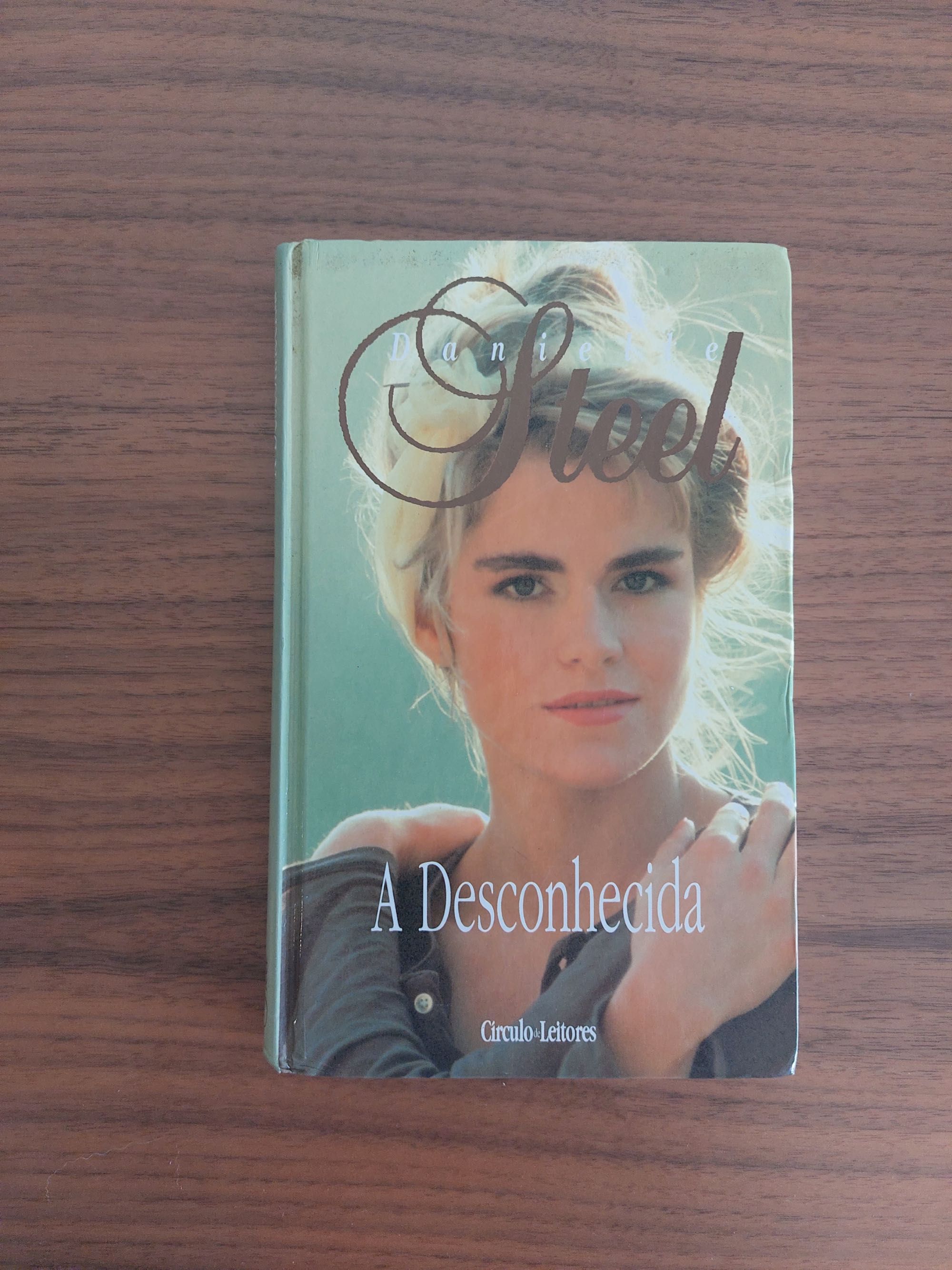 Livro A Desconhecida