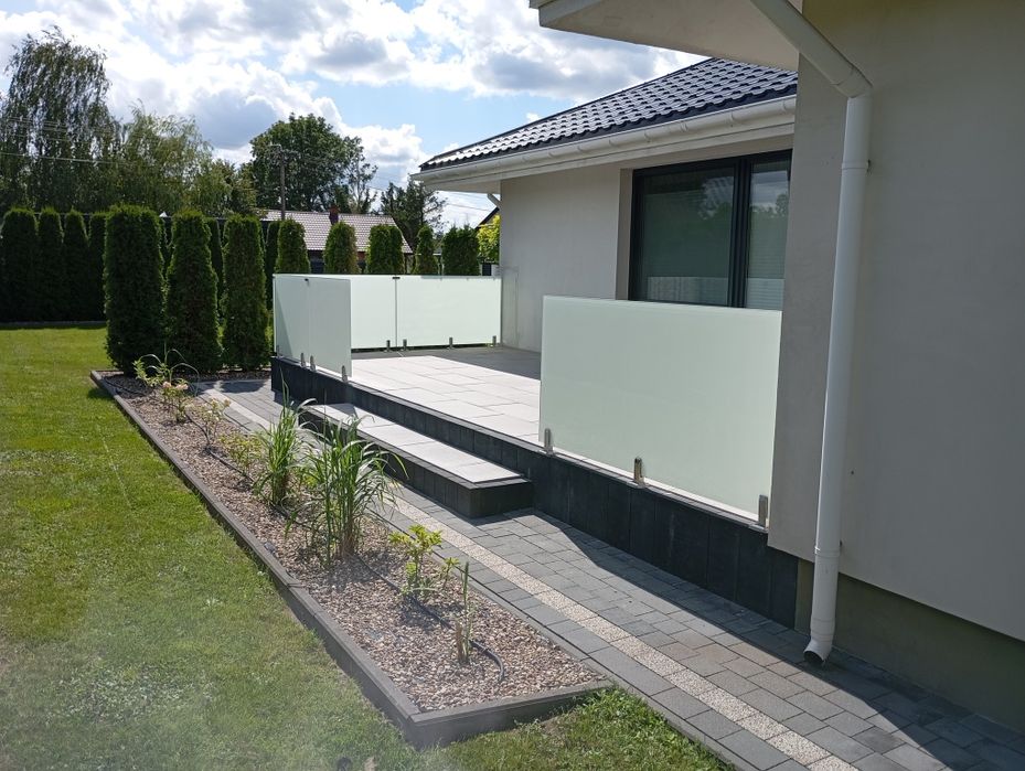 Balustrada nierdzewna szklana schody bramy