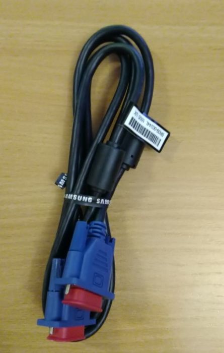 Кабель для монитора VGA НОВЫЙ 2 феррита