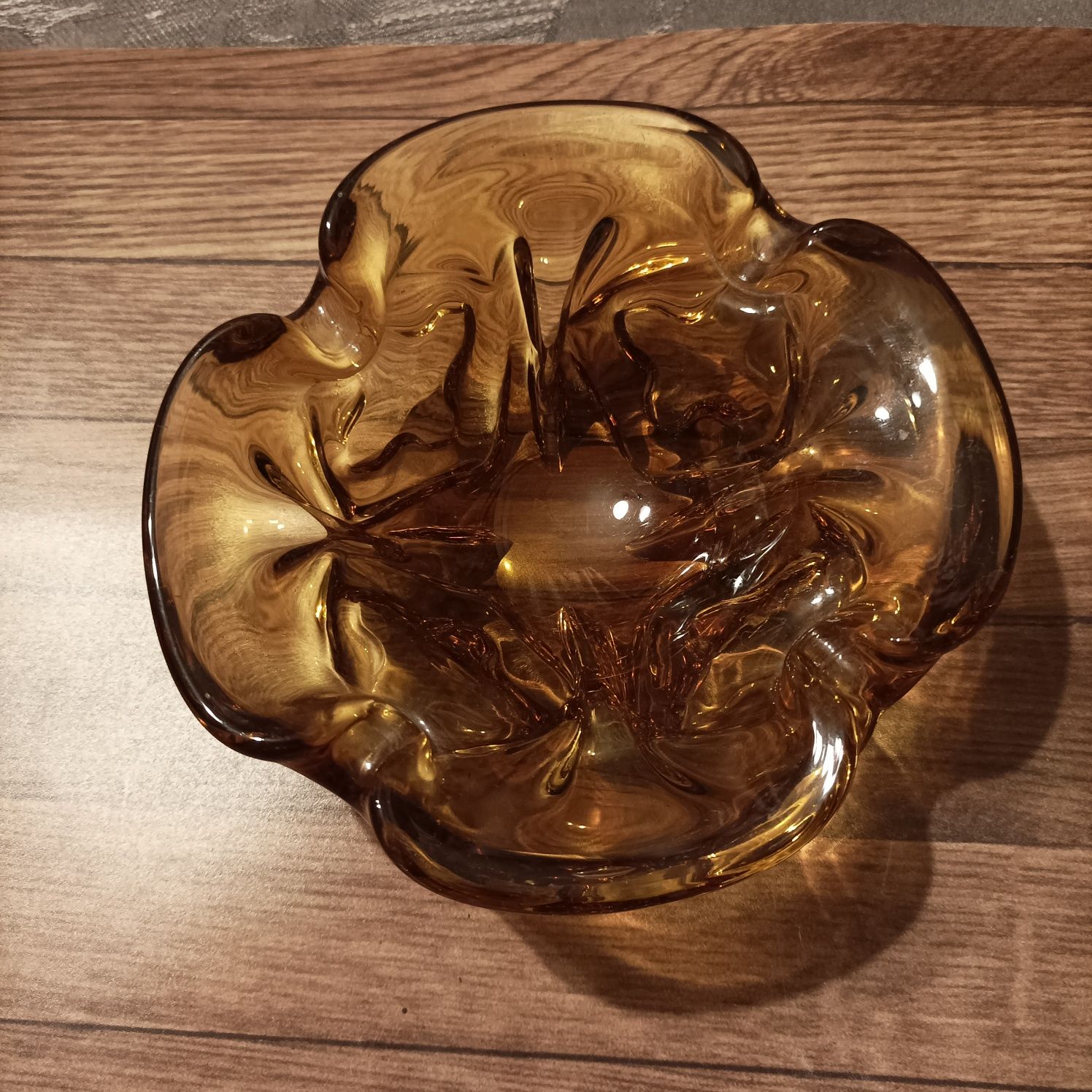 Скляна попільничка ваза янтарного кольору глибока
