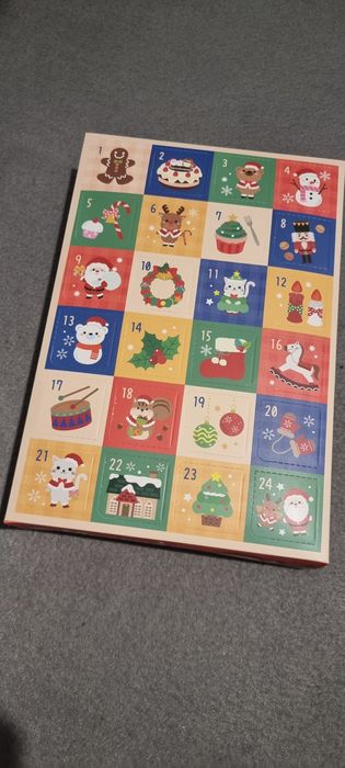 pudełko na kalendarz, puste