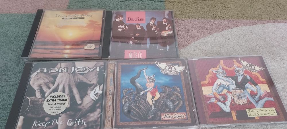 CDs diversos musicais
