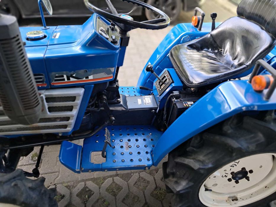 traktorek ISEKI TU 1600 z glebogryzarką, zadbany