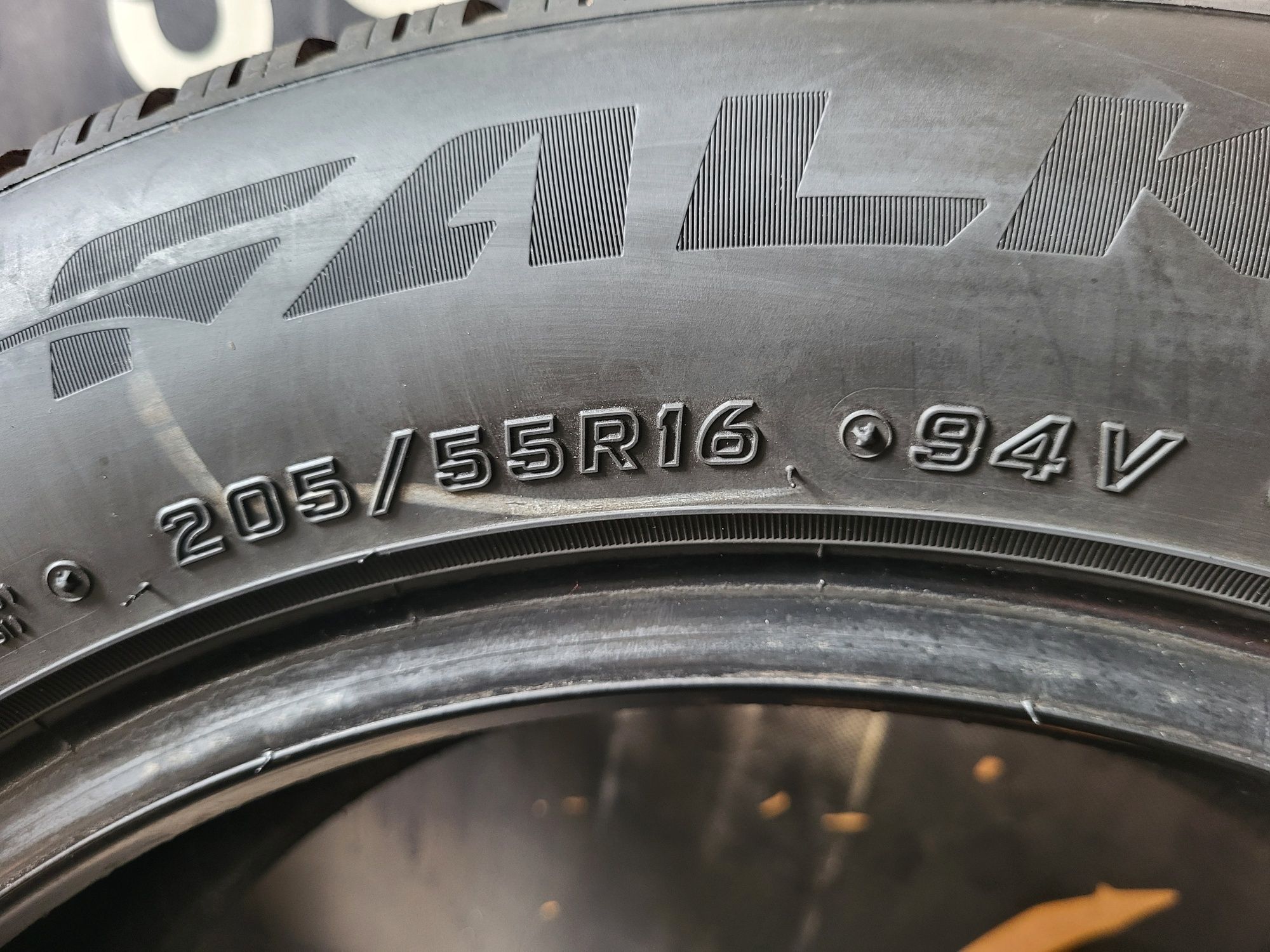 Opony zimowe 205/55/16 Falken 22rok 6,8mm
