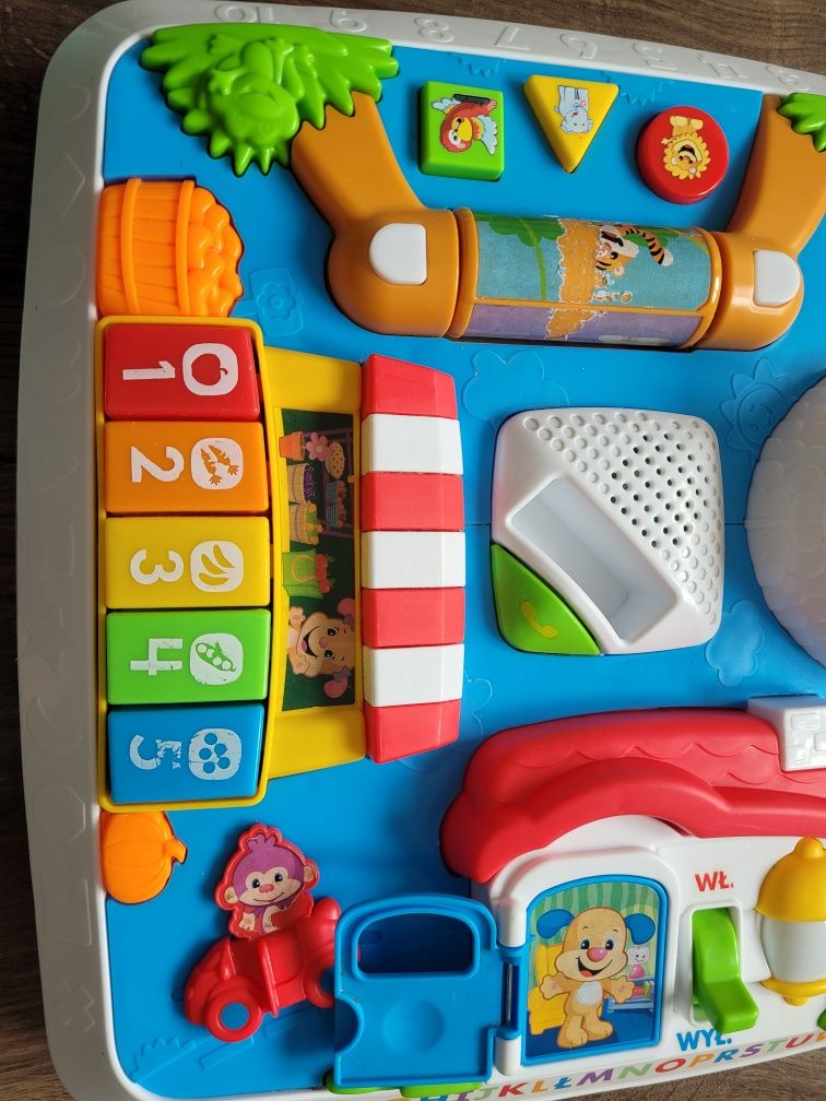 Stoliczek edukacyjny Fisher Price