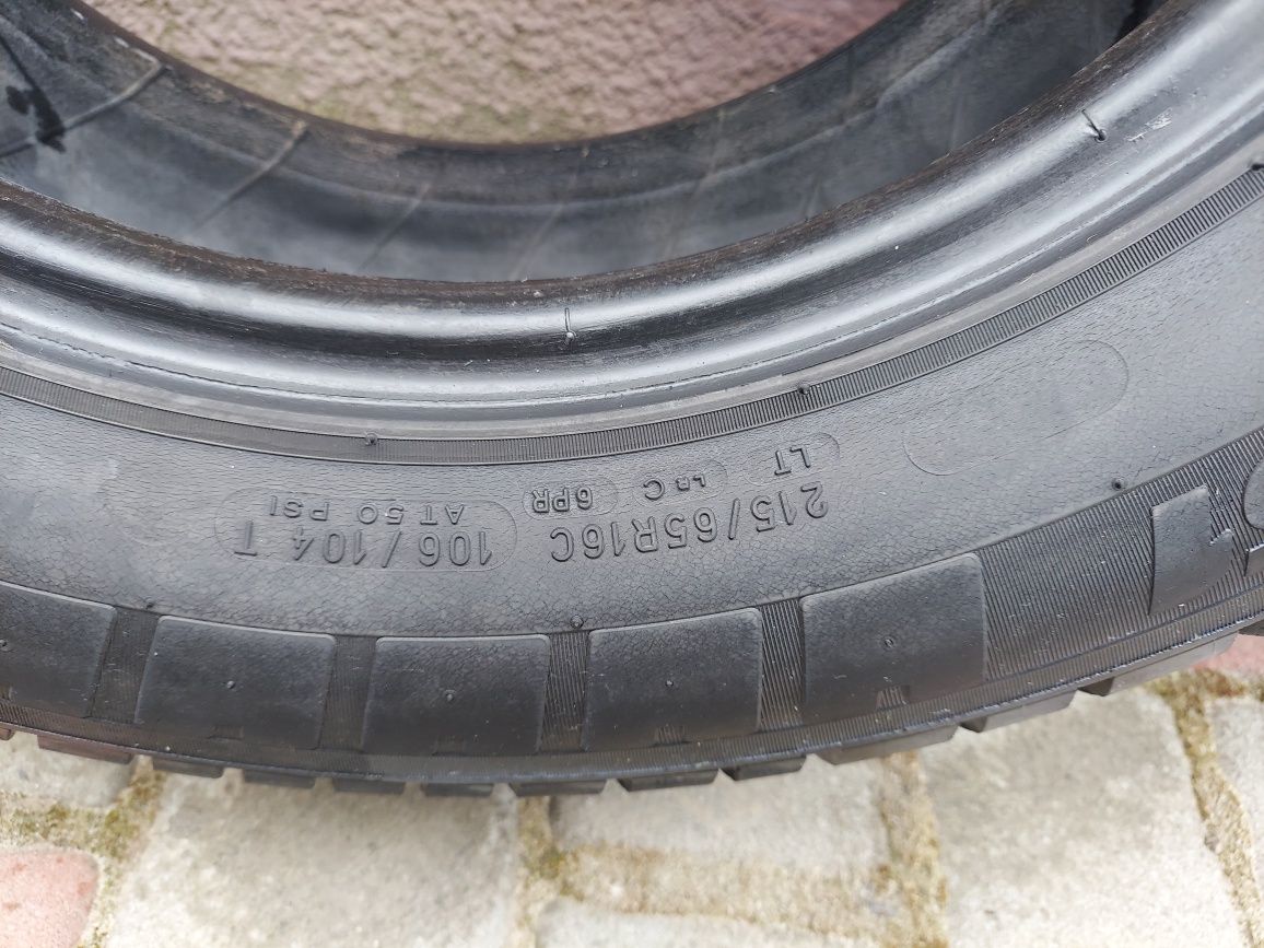 продам гуму Michelin agilis 51
215/65/r16c