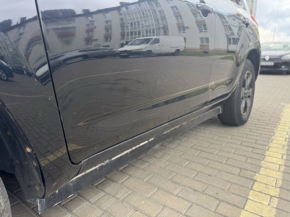 Toyota RAV4 2012 2.2 D 4*4 Англія, для військових