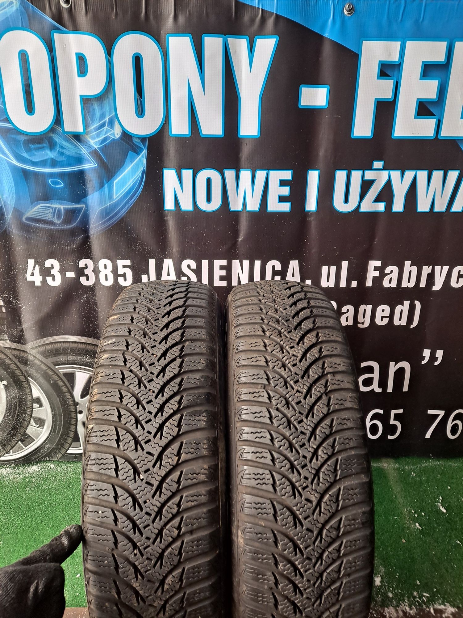 175/65/15 Opony zimowe Kumho ładna Para 8mm!!