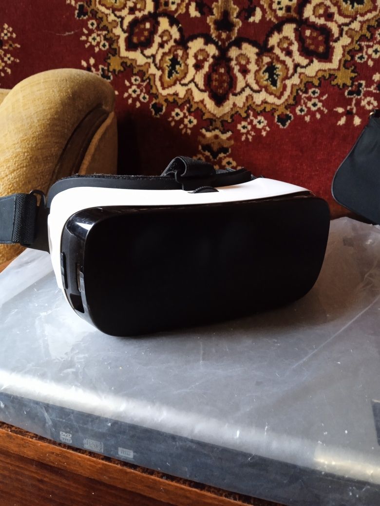 віар очки Gear VR SAMSUNG