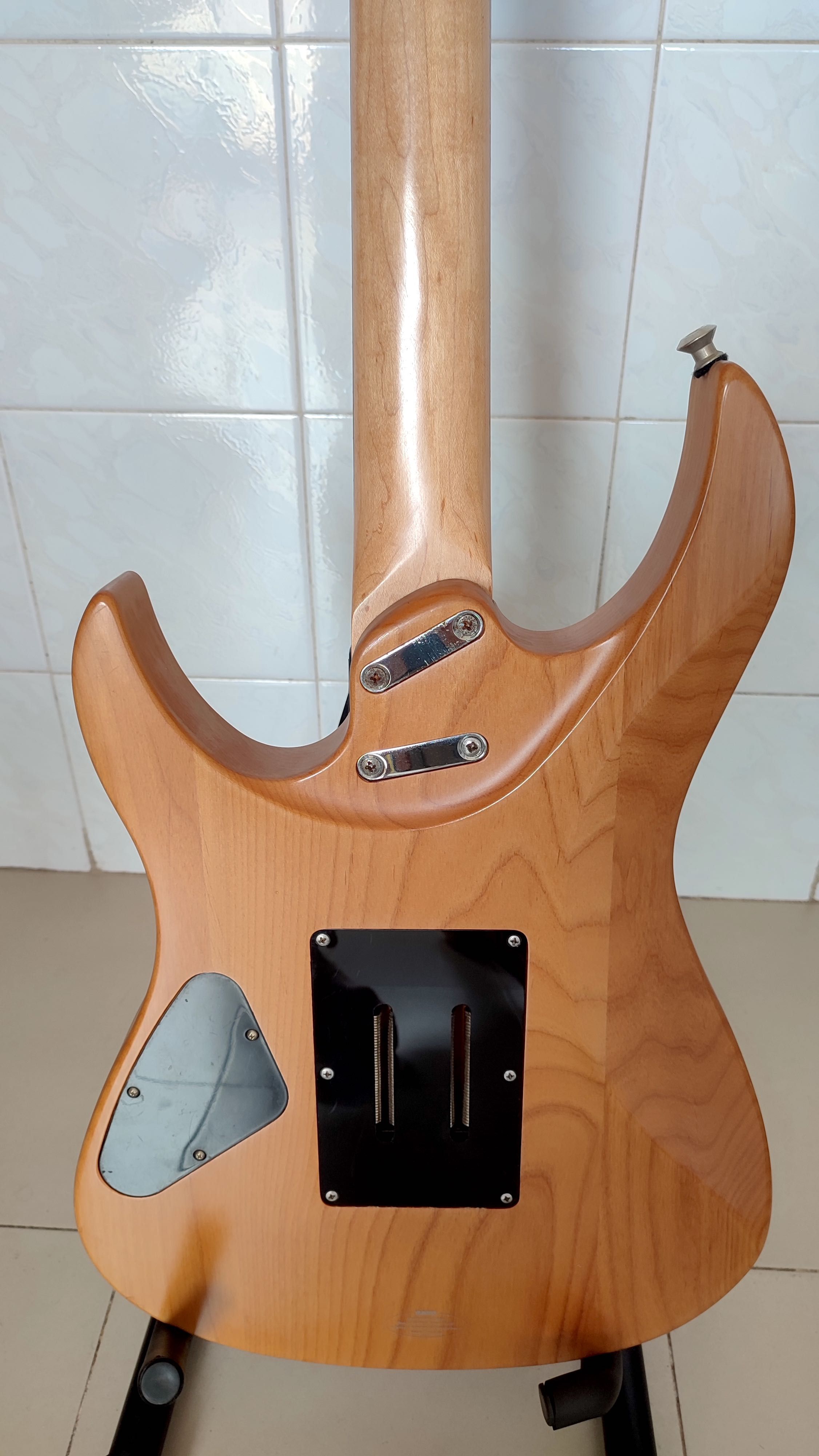 Guitarra Yamaha RGX 421D - 1997 - Vintage 27 anos