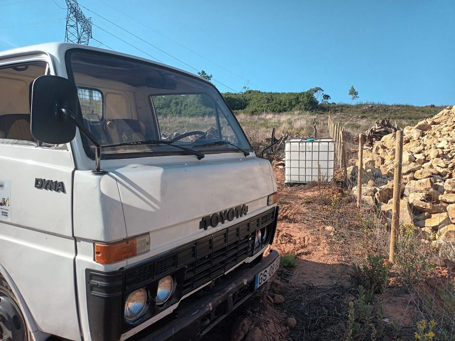 Toyota Dina ligueira  basculante