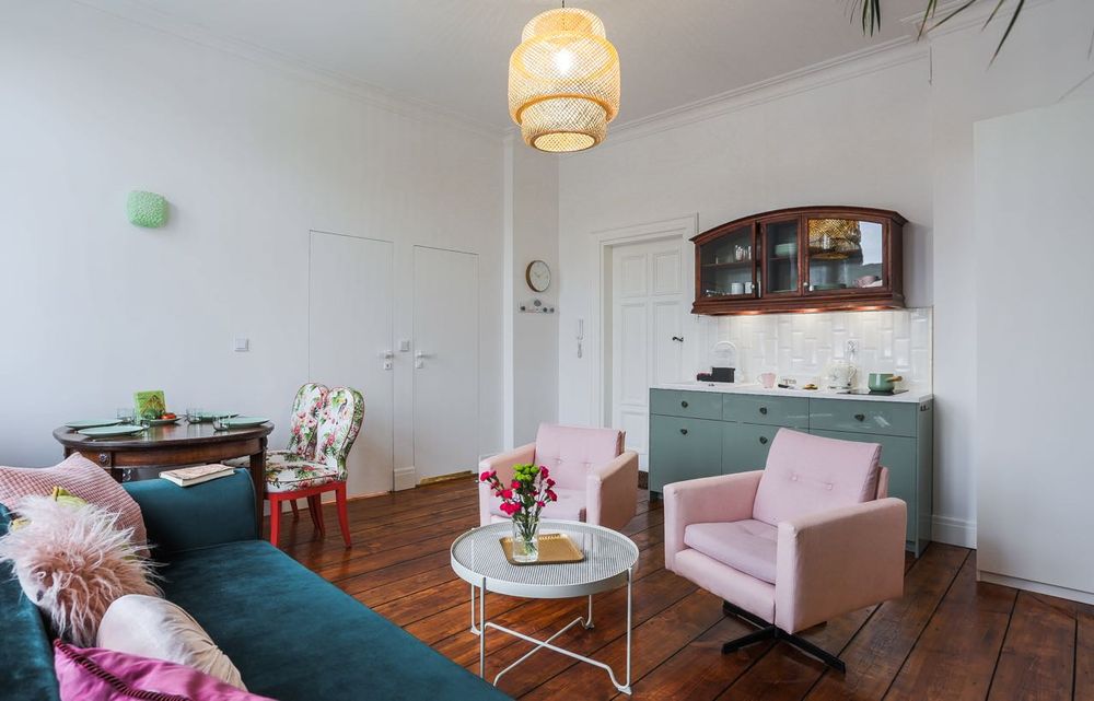 Klimatyczny apartament 2 pokoje przy LPP