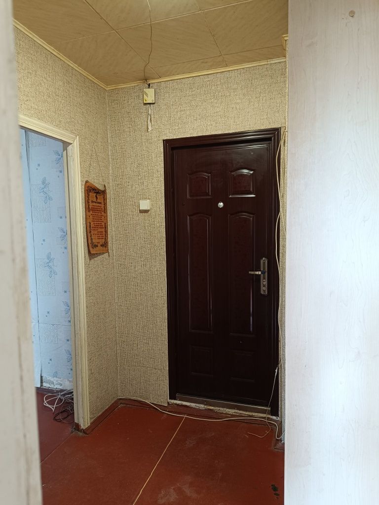 Продам 2 комнатную квартиру в центре Чугуева