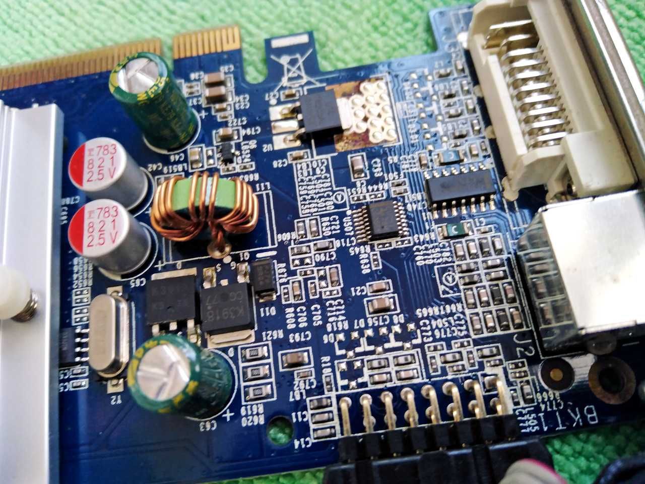 Видеокарта GIGABYTE GV-NX84G256HE