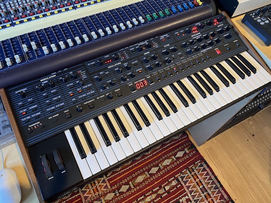 Sintetizador Oberheim / sequential Ob-6