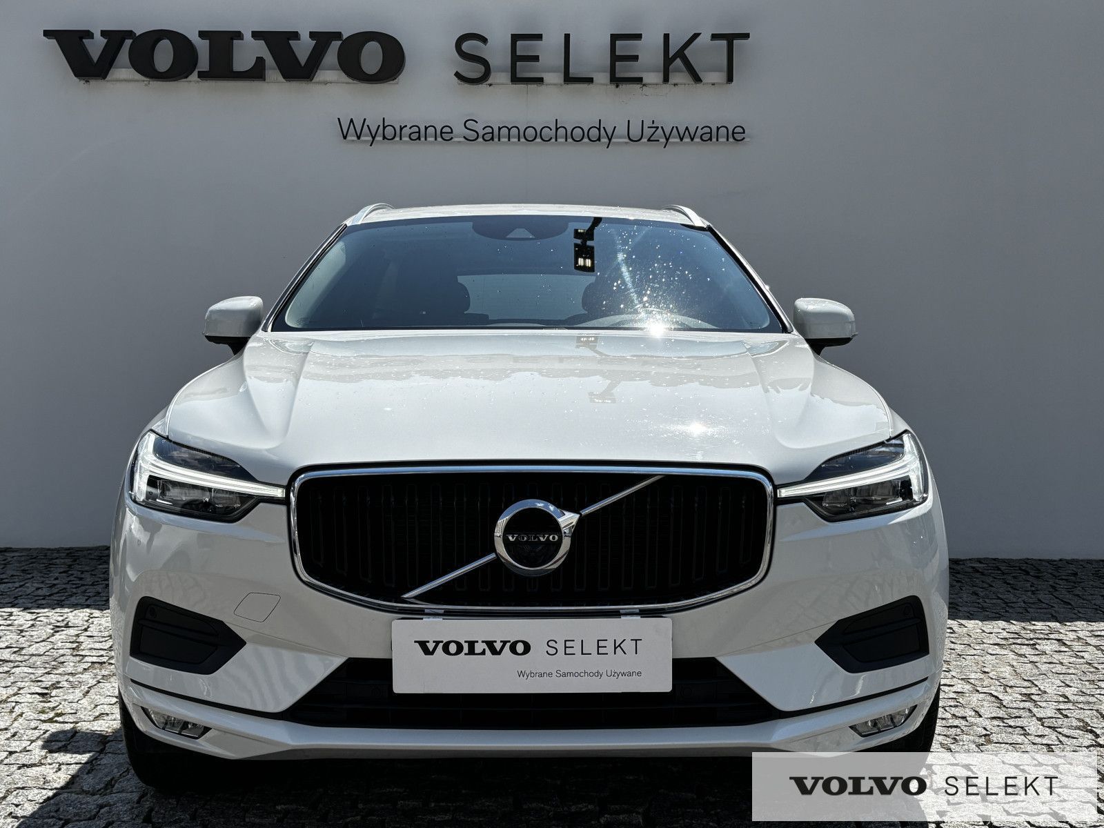 Volvo XC 60 VOLVO XC60 B4 D AWD Momentum Pro aut