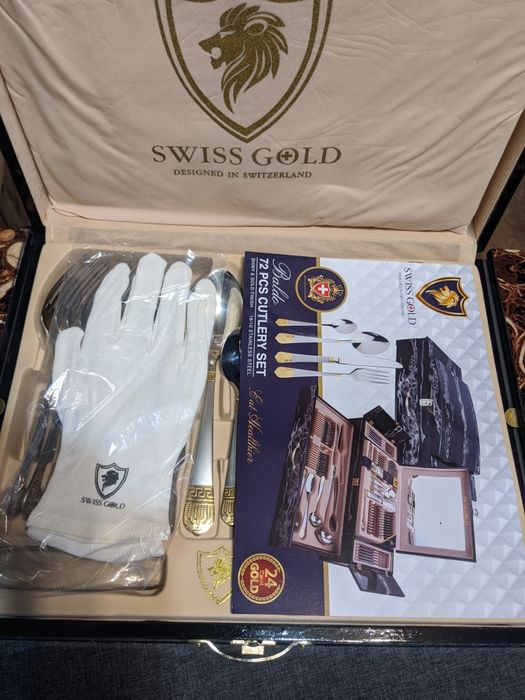 Продам набір столових приборів