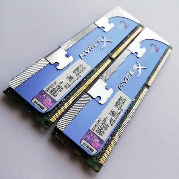 DDR2 2x1Gb ціна за дві