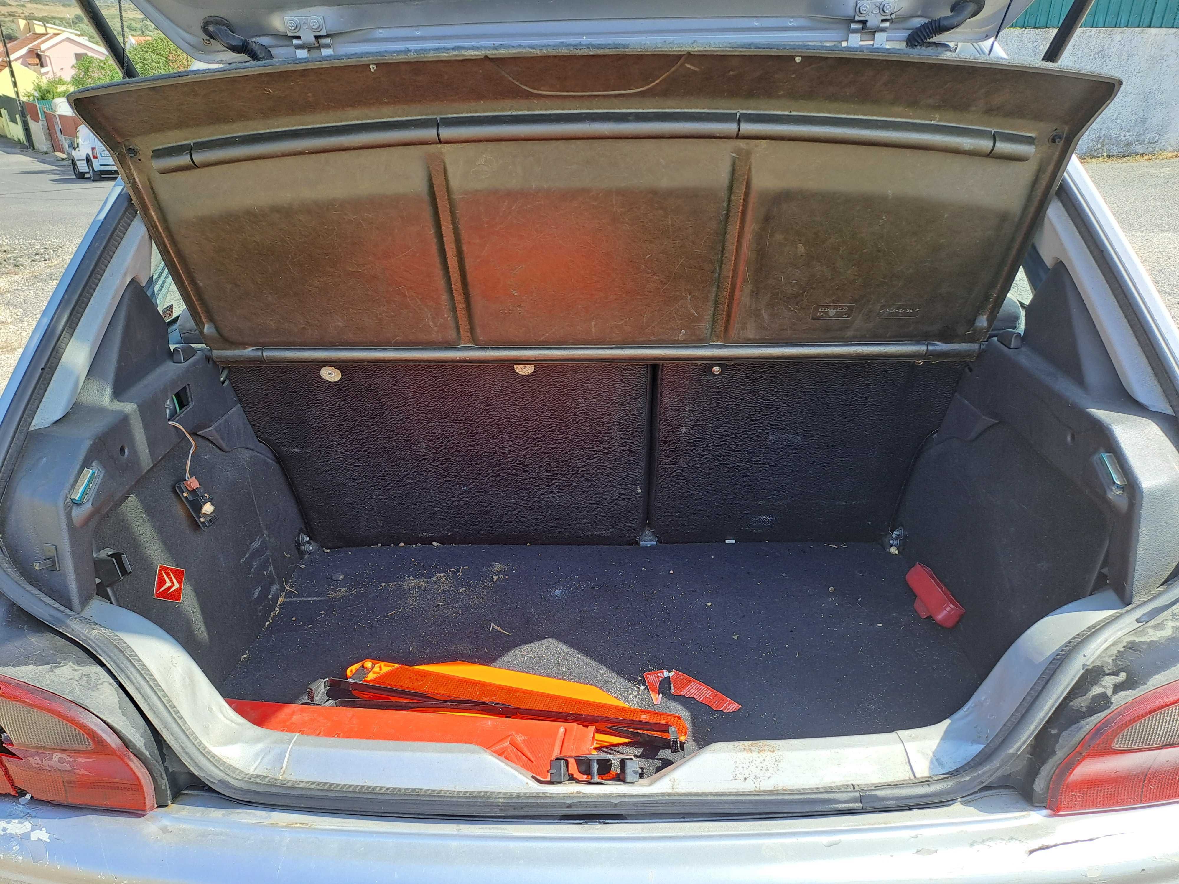 Citroën Saxo 1.1 123.000 km Salvado