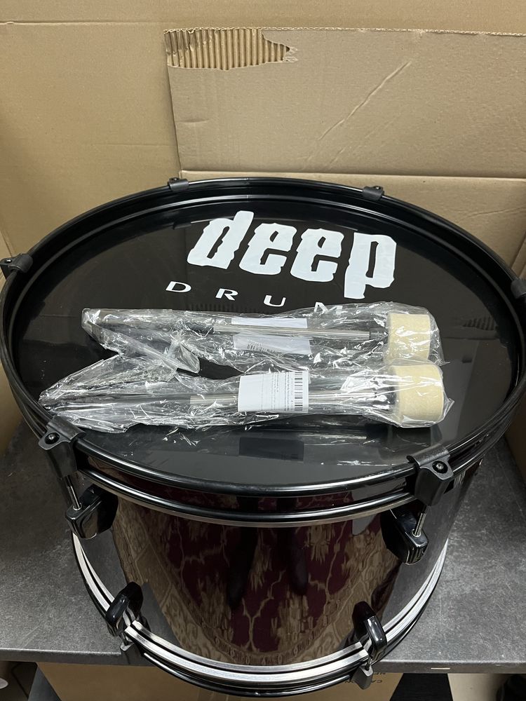 Wielki bęben do Kibicowania 22 cale Deep Drums