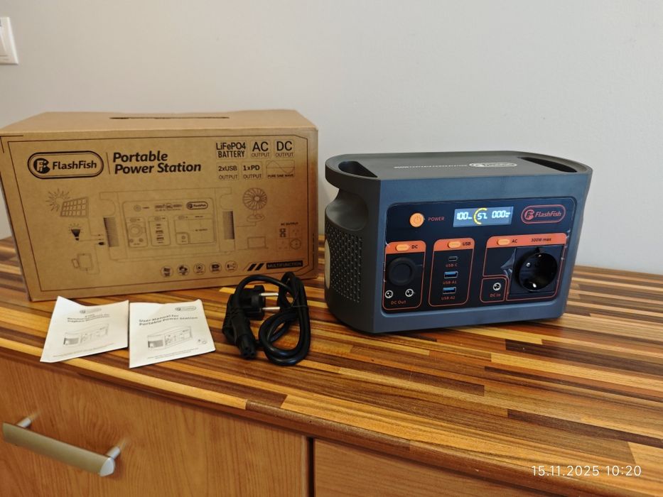 Портативна зарядна станція / Павербанк — FlashFish E103 — 300 Вт
