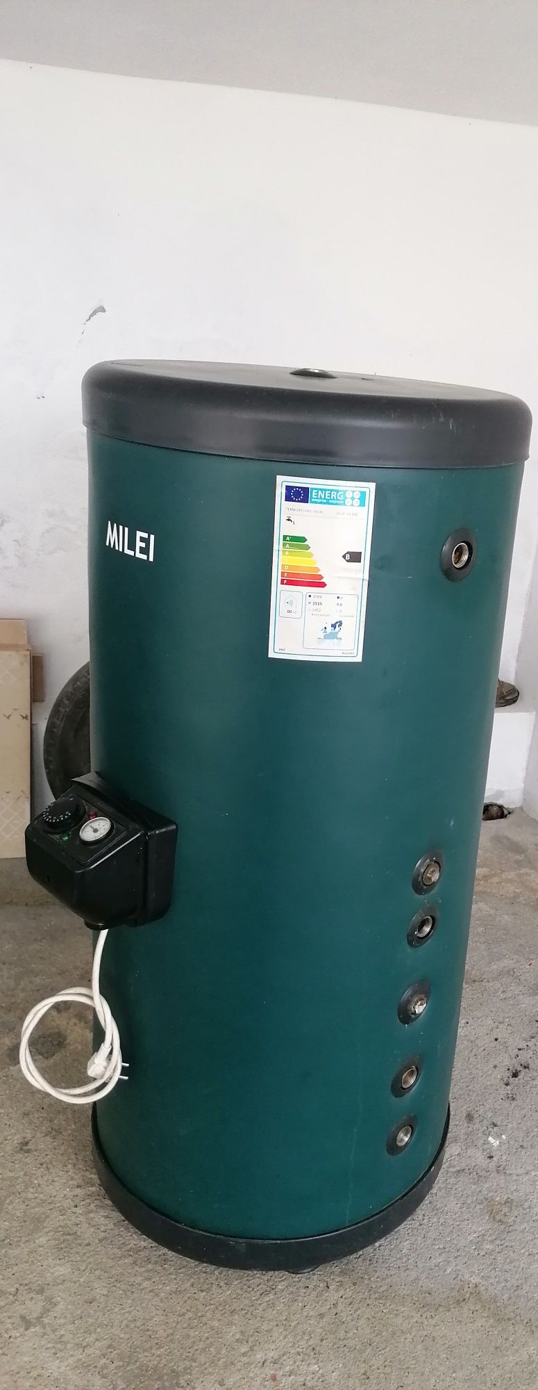 Salamandra a pellets solzaima douro 23kw e termoacumulador de 200 litr