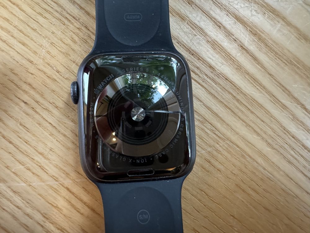 Apple Watch 5 GPS 44mm