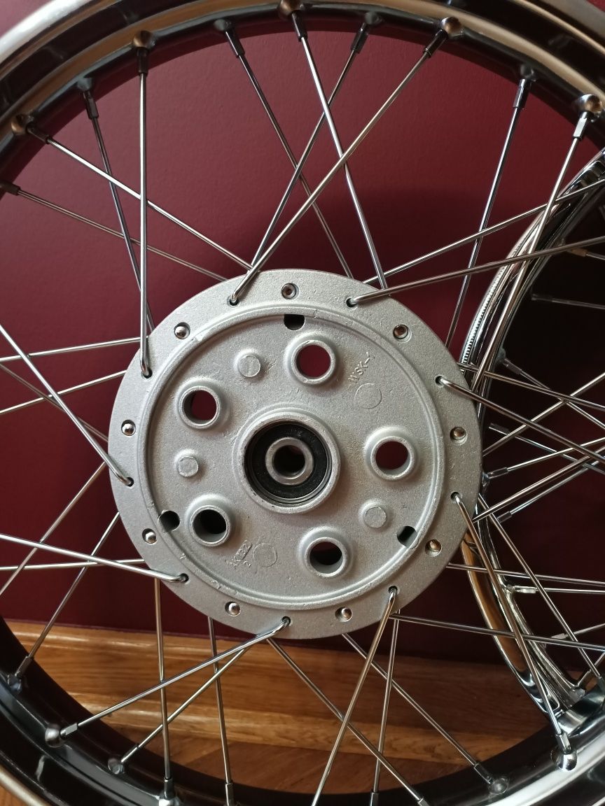 Koła wsk 125 B1 B3 odrestaurowane